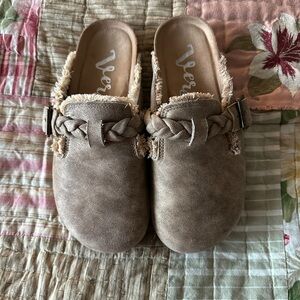 Very G Brown Braided Mules